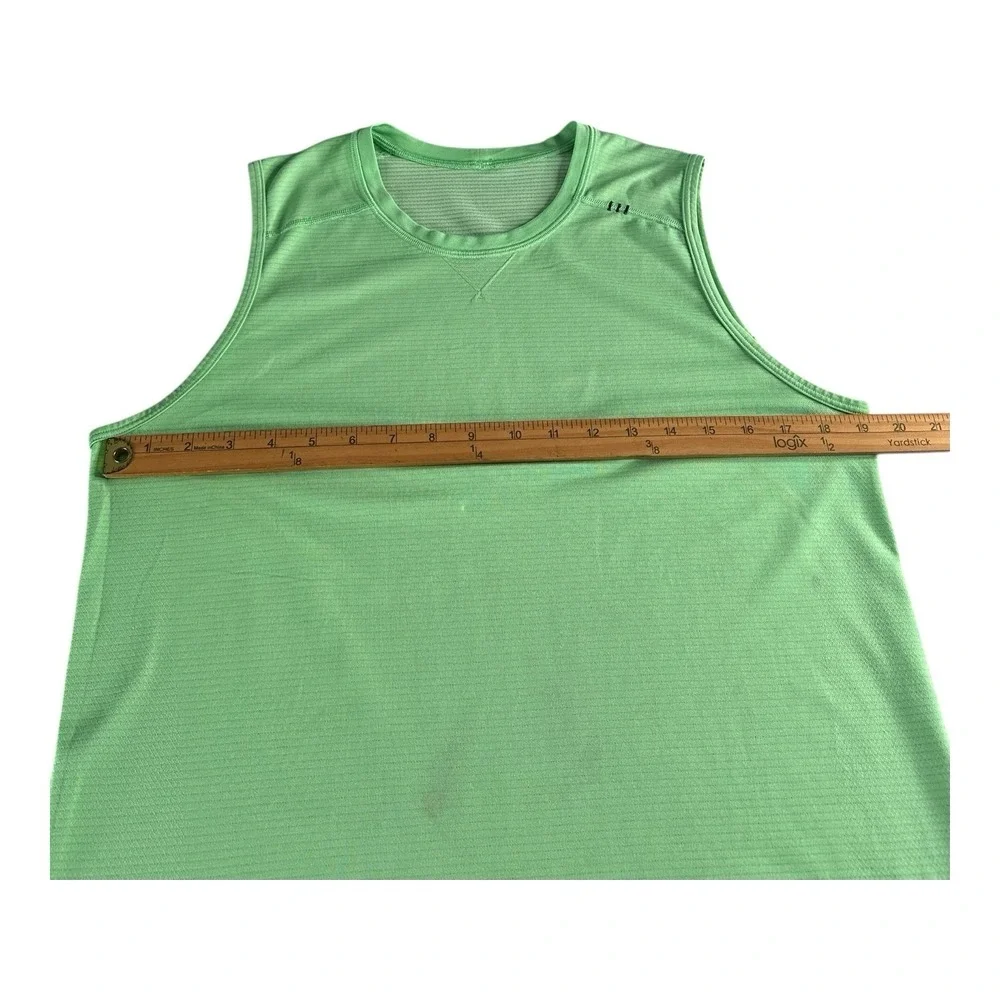 Lululemon Women's Tank Top Green Size M Stretch‎ Your Head